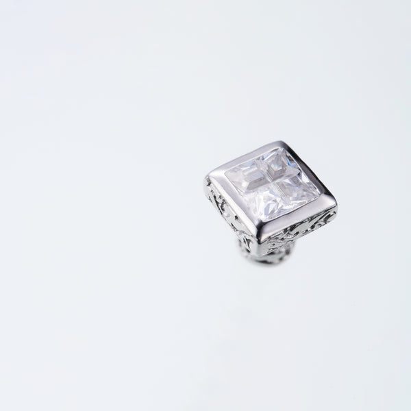Jeweled Ivy Square Stud : L (White CZ)-ZOCALO.JAPAN