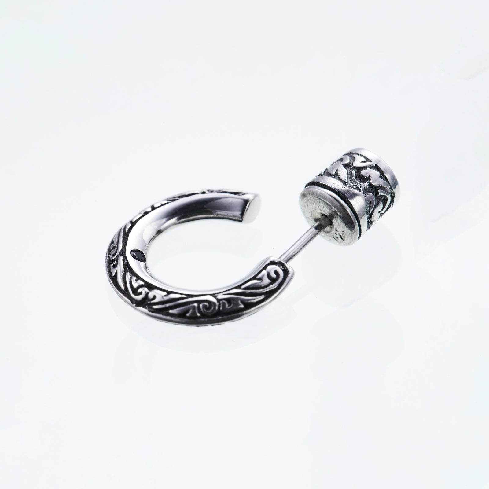 Ivy Ring Stud : (Black CZ)｜アイビー・リング・ピアス（ブラックCZ）｜ – ZOCALO JAPAN OFFICIAL  WEB SITE