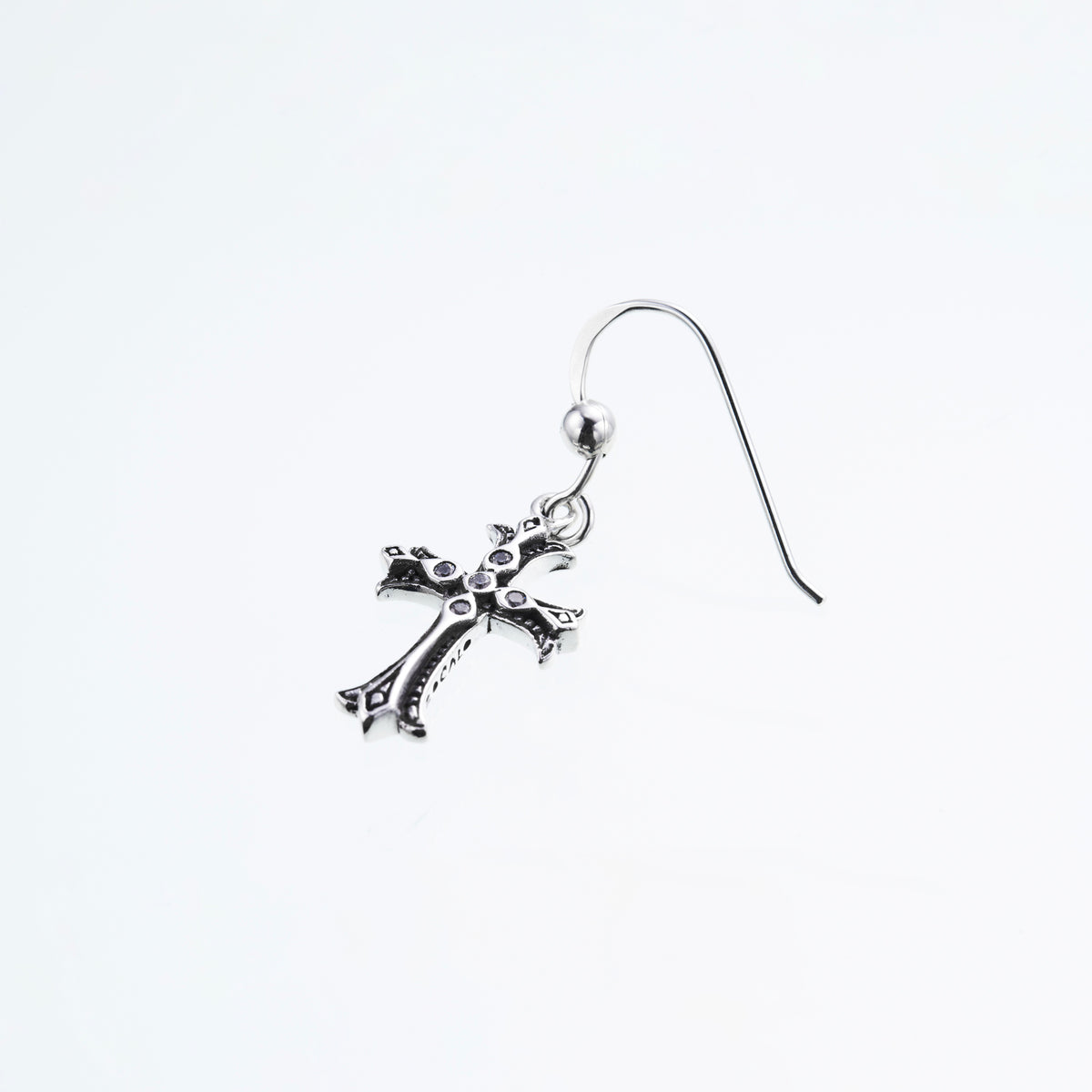 密な彫りのピアス – ZOCALO JAPAN OFFICIAL WEB SITE