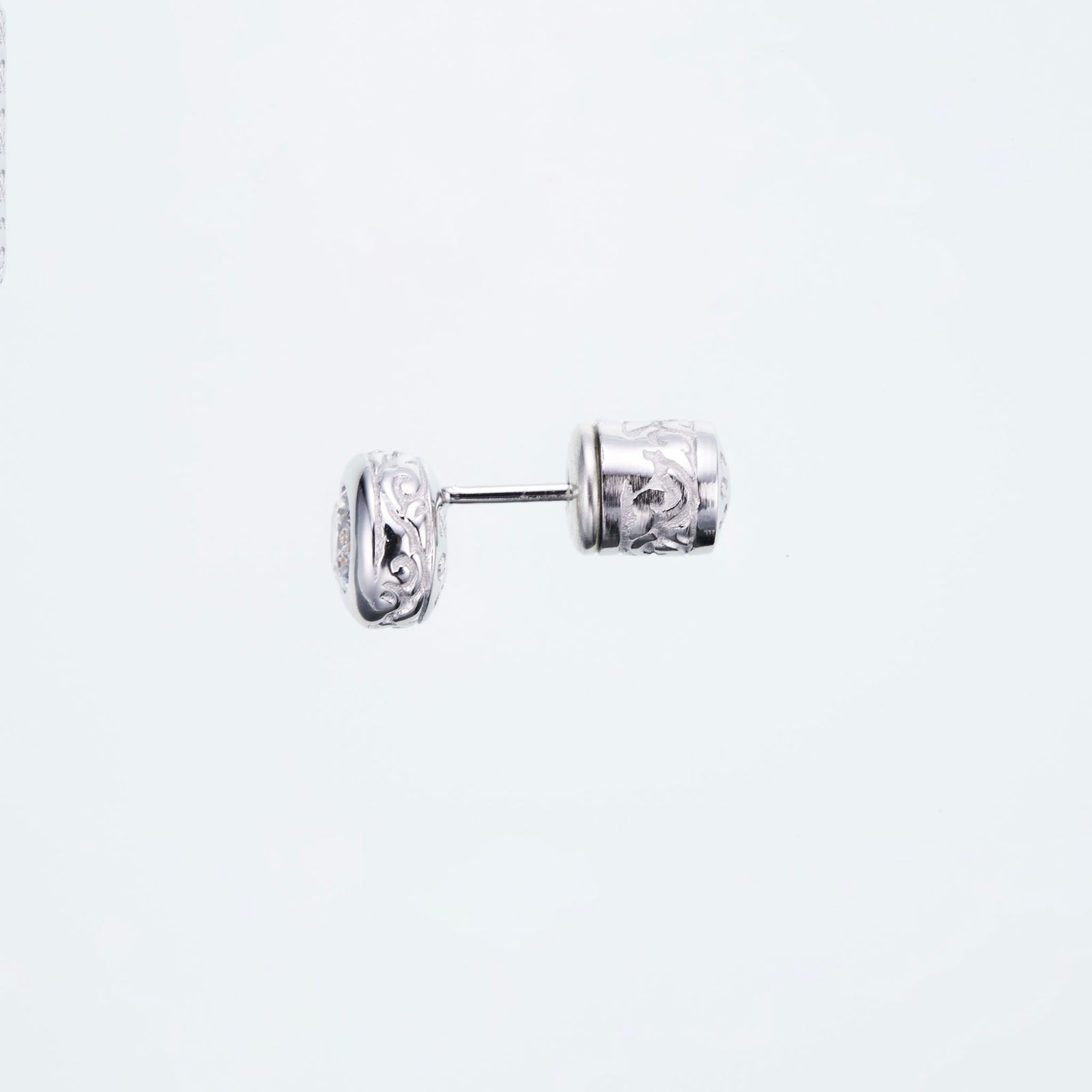 Jeweled Ivy Round Stud : M (White CZ)｜ジュエルド・アイビー